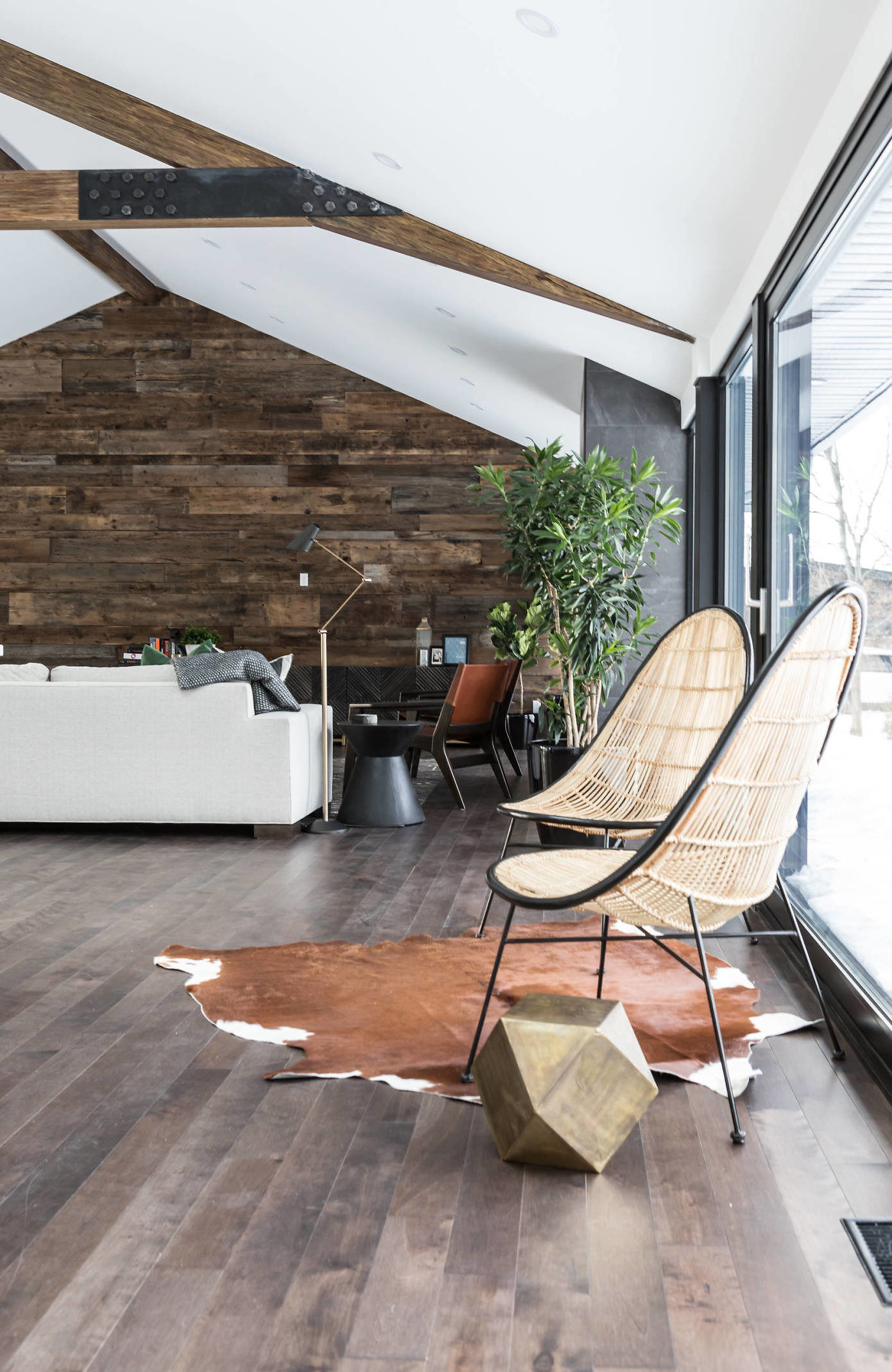 Bachelor Pad by Lux Decor