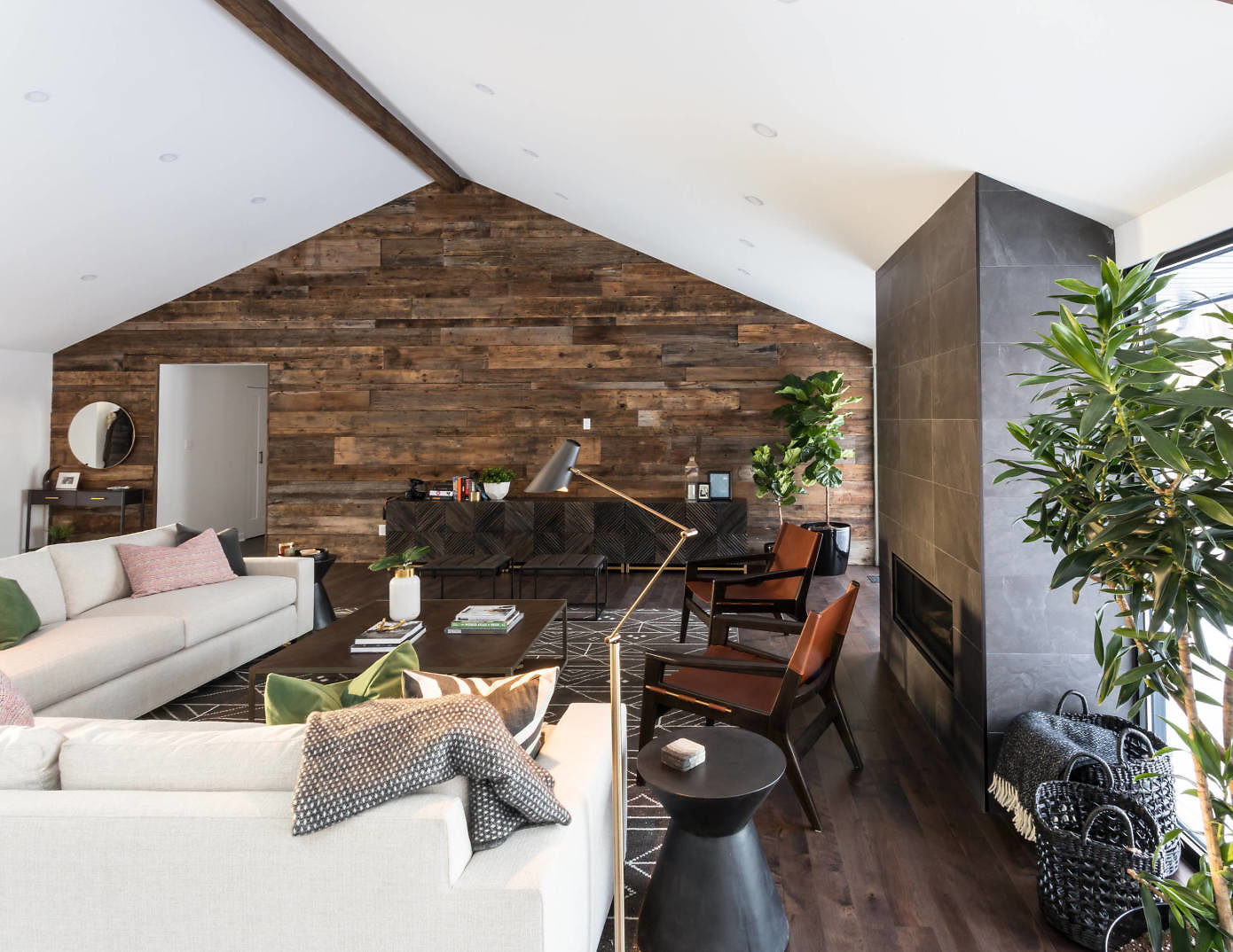 Bachelor Pad by Lux Decor