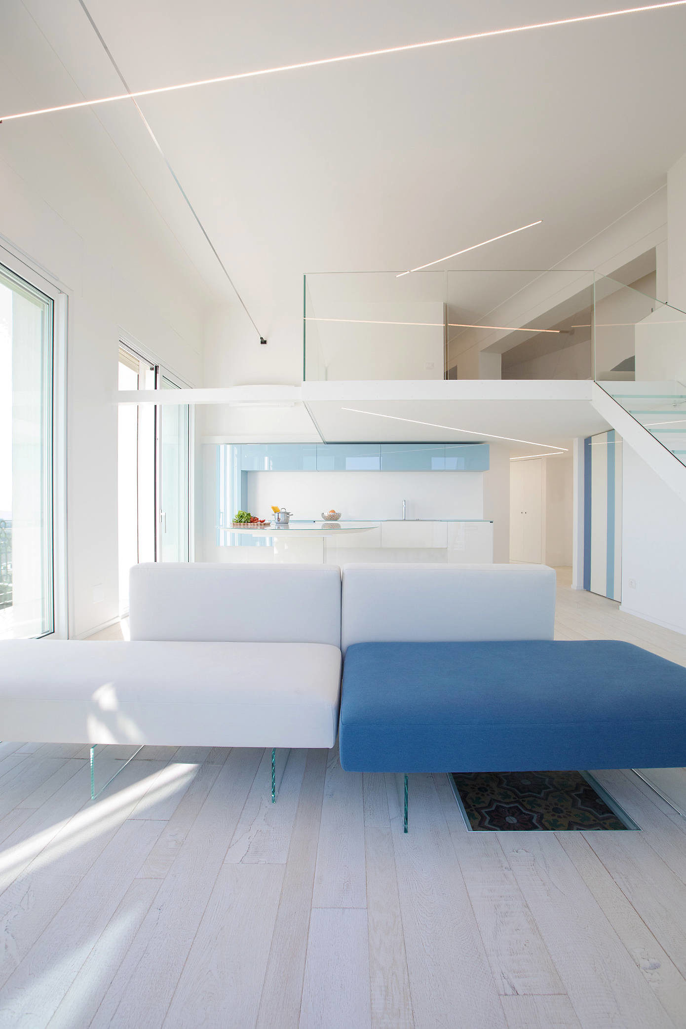 Modern Apartment by Menichetti+Caldarelli