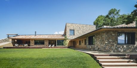 House in la Cerdanya by Dom Arquitectura - 1