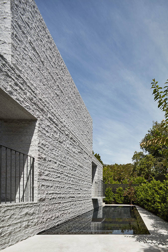 Granite House by B.E Architecture