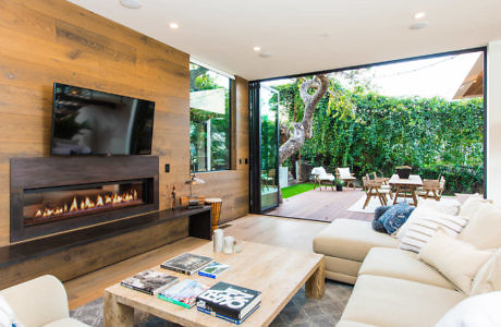 House in Santa Monica by Sabo Custom Builders