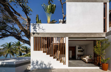 Casa LT by Main Office