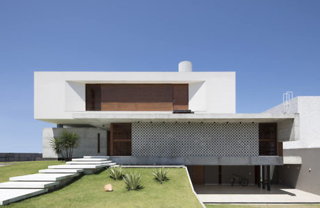 Casa IF by Martins Lucena Architects