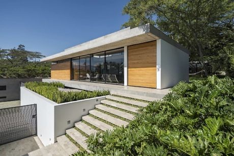 Tacuri House by Gabriel Rivera Arquitectos - 2