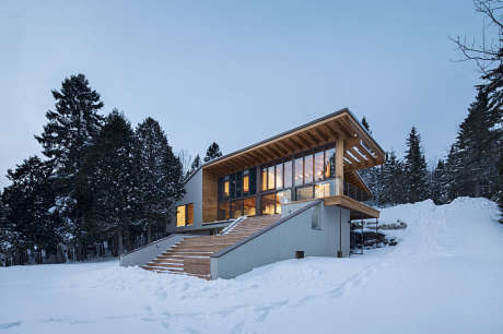 L’accostée House by Bourgeois / Lechasseur Architectes - 1