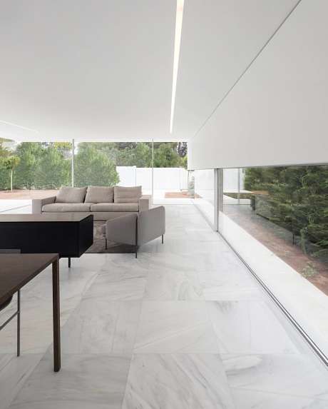 Hofmann House by Fran Silvestre Arquitectos - 4