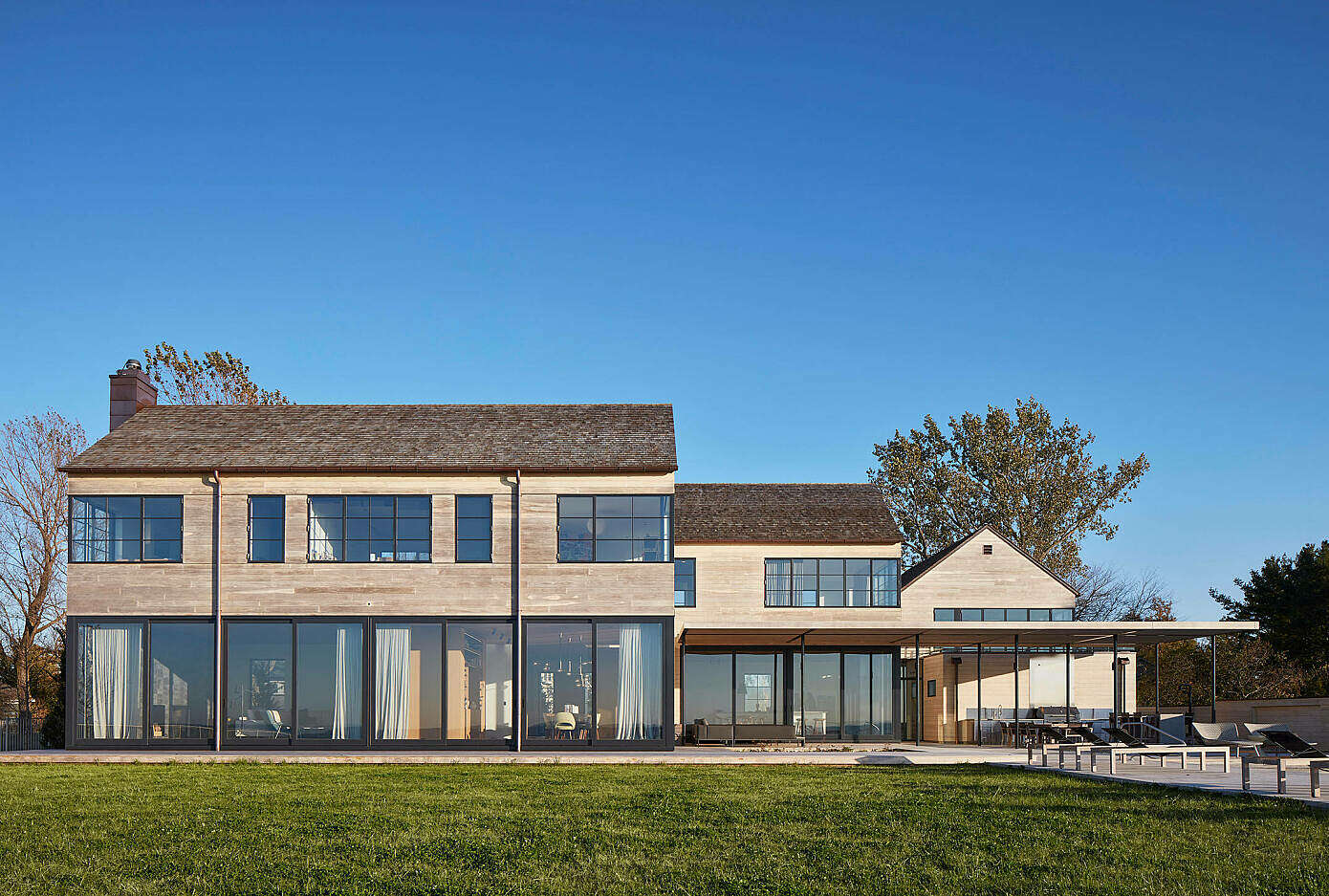 St Joseph Beach House by Wheeler Kearns Architects