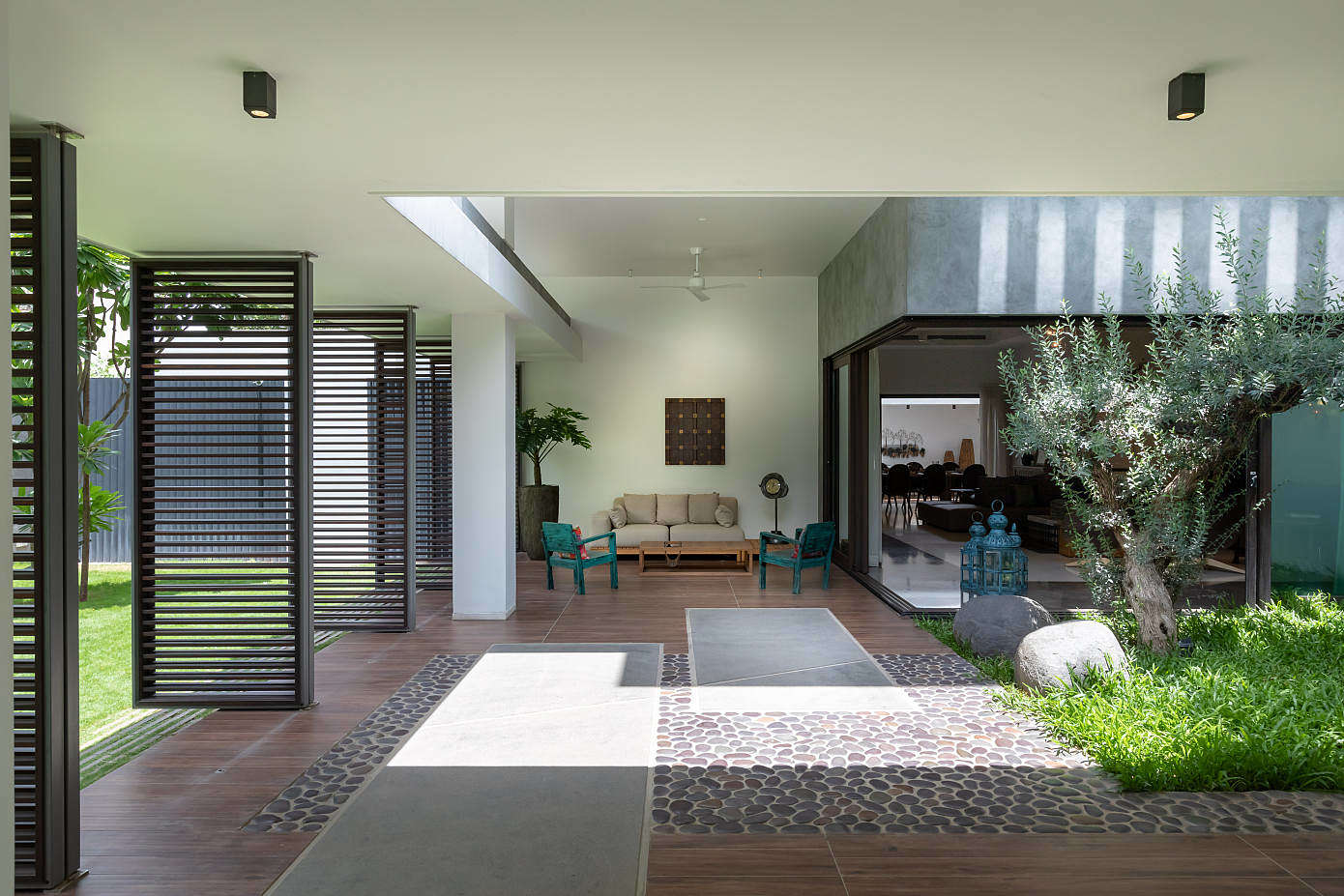 Courtyard Villa by Moriq