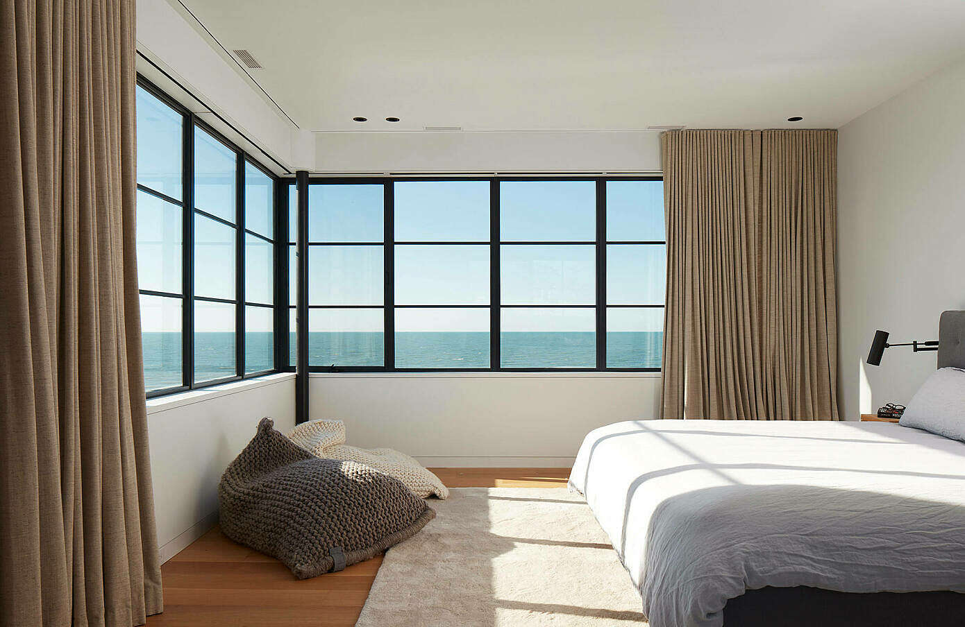 St Joseph Beach House by Wheeler Kearns Architects