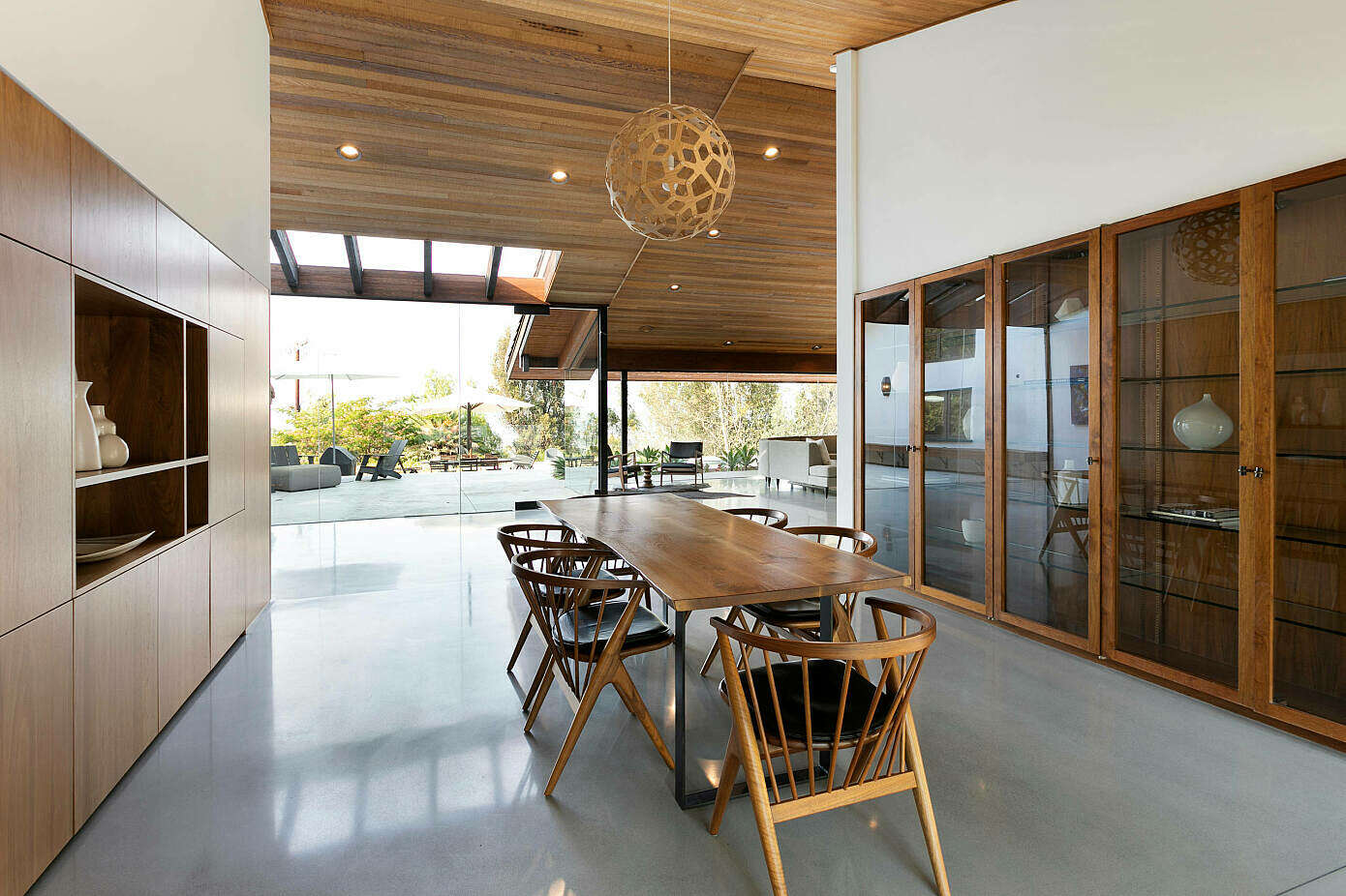 M House by Irving Philips