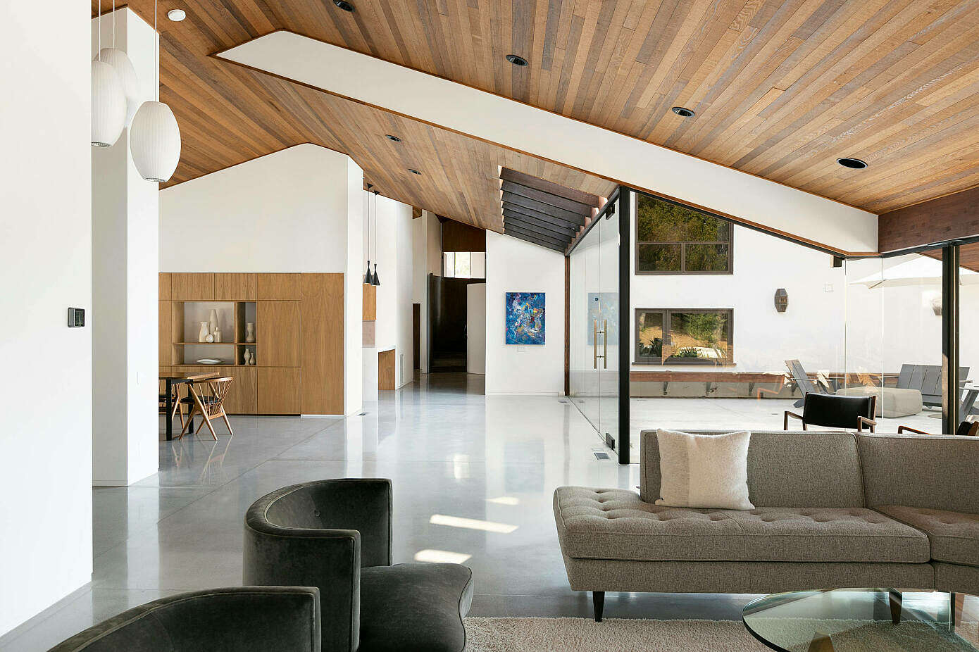 M House by Irving Philips