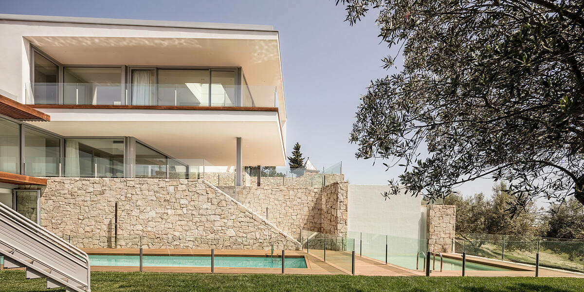 Casa VN by Guillem Carrera Arquitecte