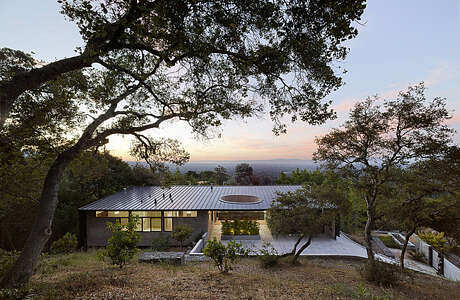 Overlook Guest House by Schwartz and Architecture