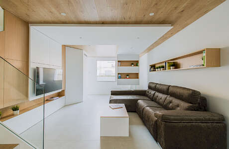 Refurbishment for Cristina & Juan Carlos by Pablo Muñoz Payá Arquitectos