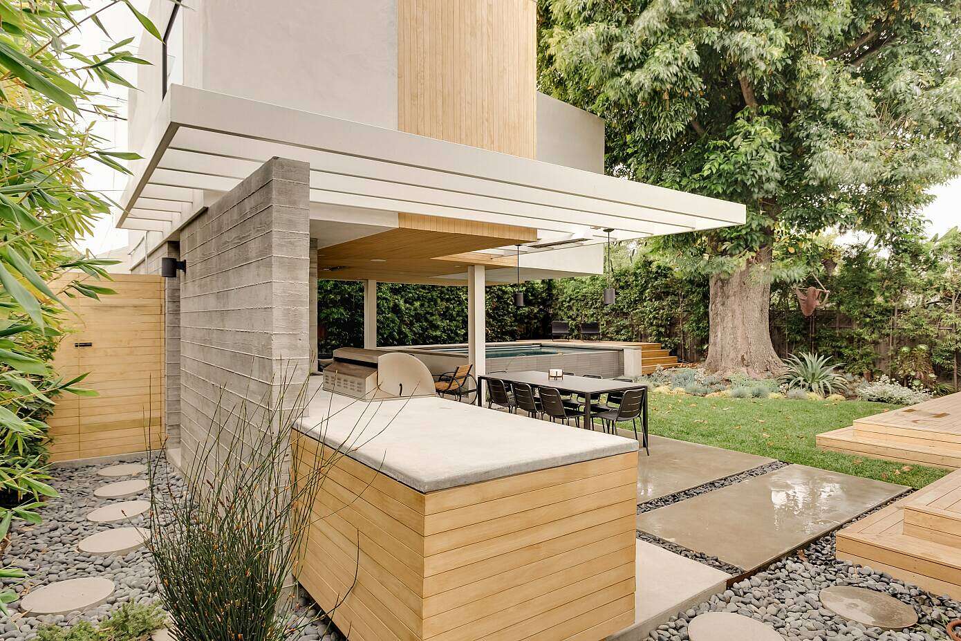 Contemporary Pool House by Racing Green