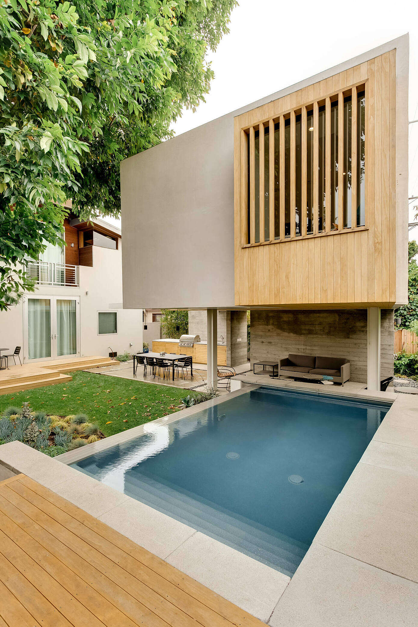 Contemporary Pool House by Racing Green