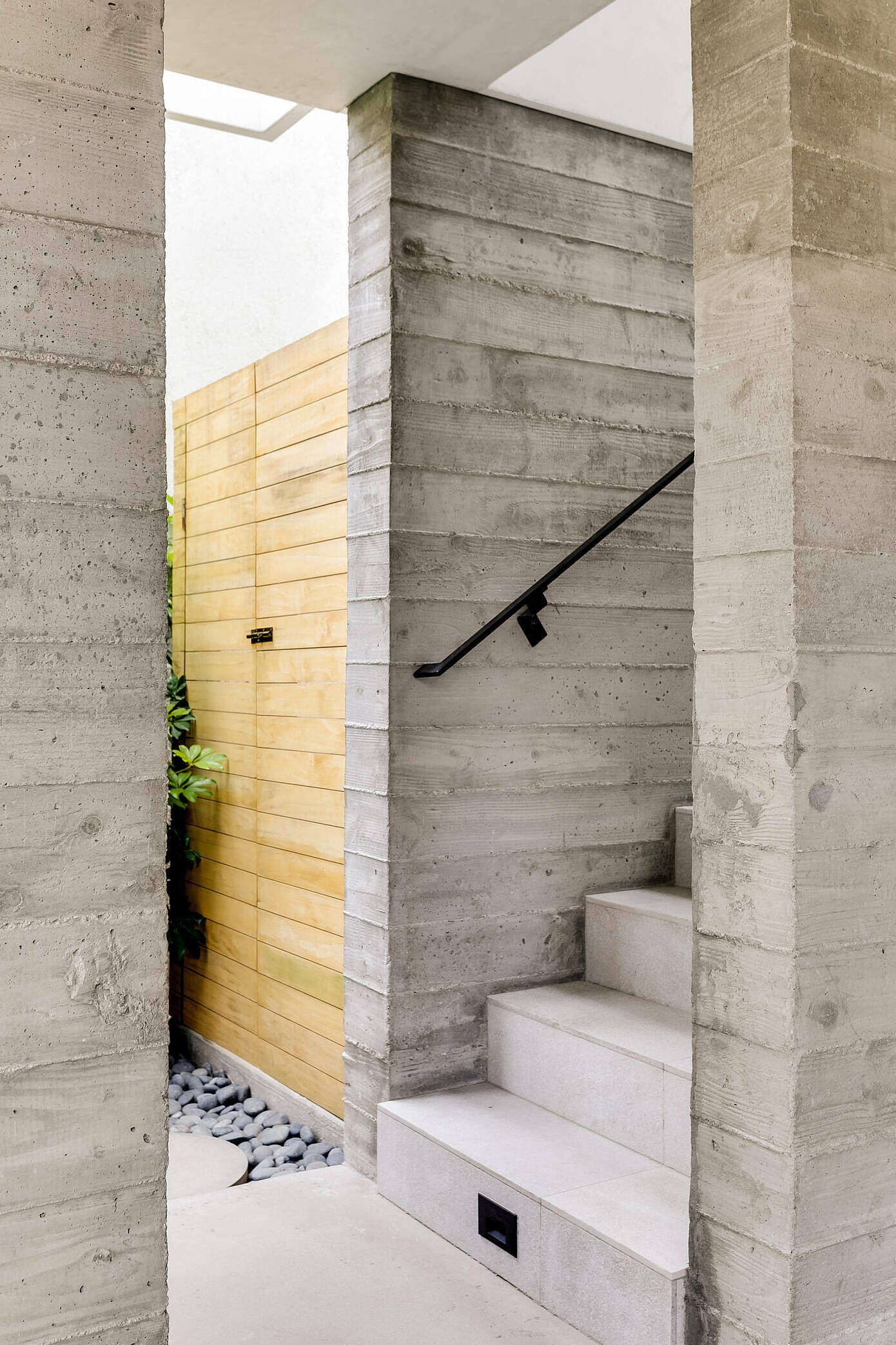 Contemporary Pool House by Racing Green