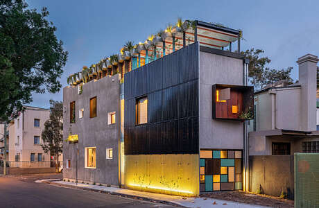 Welcome to the Jungle House by CplusC Architectural Workshop