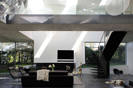 Maison Au Bord du Lac by Aum Pierre Minassian - 6