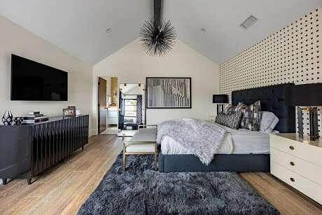 Farmhouse by Erica Bryen Design - 14
