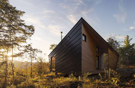 Cabin on a Rock by I-Kanda Architects