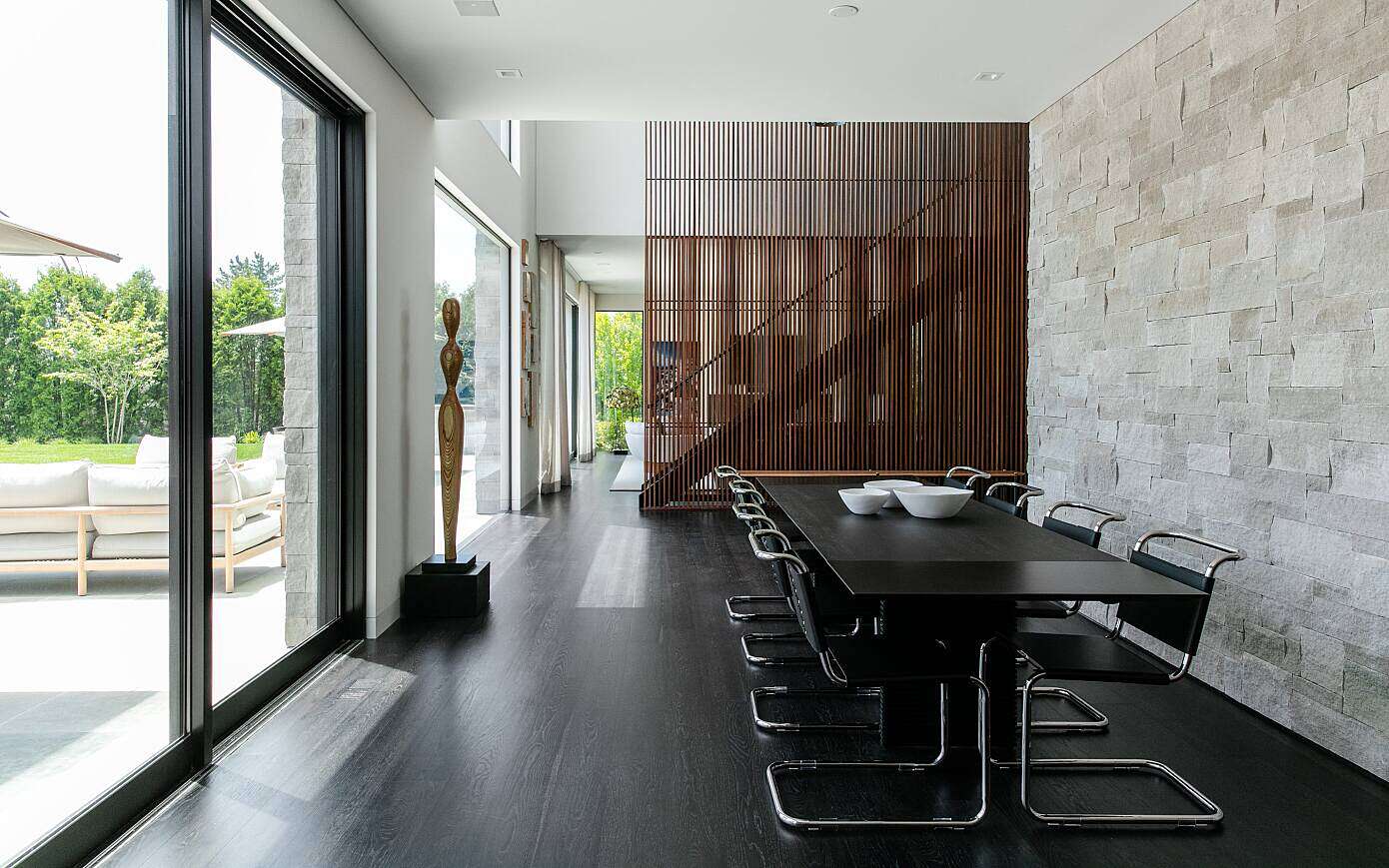 Modern Estate by Kevin O’Sullivan + Associates