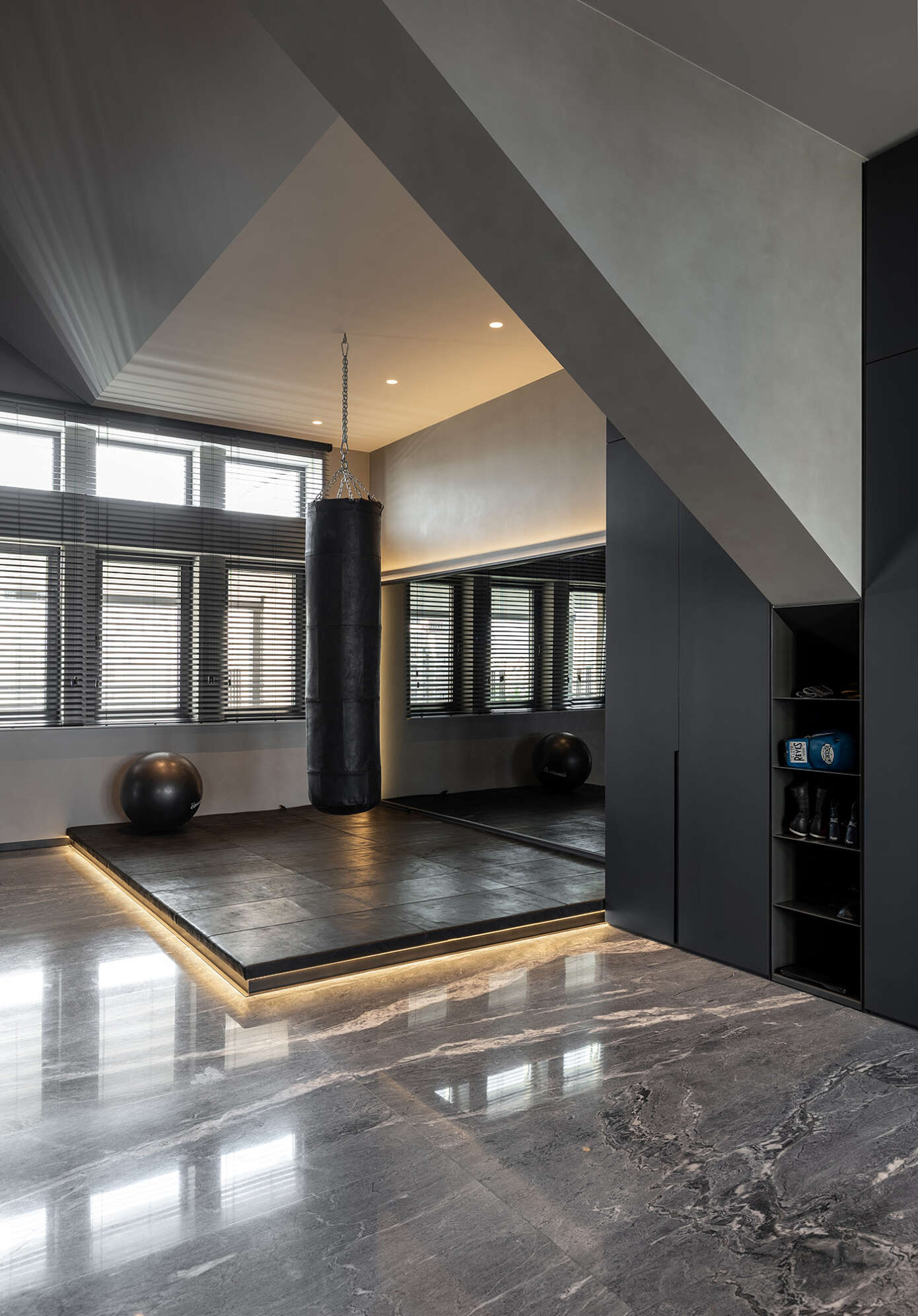 Two Level Penthouse by Kupinskiy & Partners