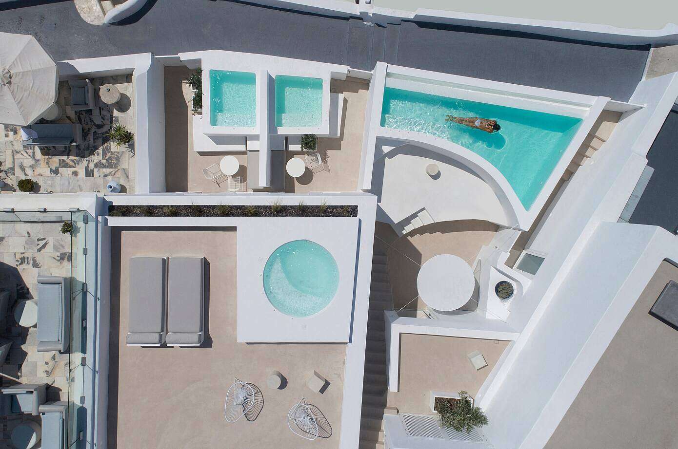 Summer Residence by Kapsimalis Architects