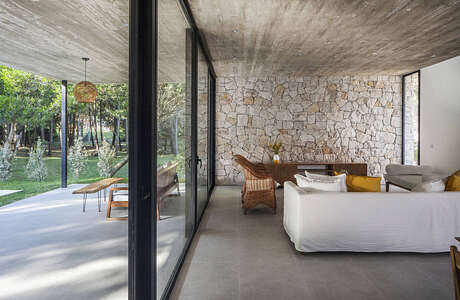Casa C by Estudio PKA