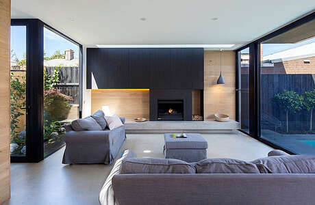 Port Melbourne Home by Thomas+Williams Architects