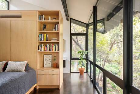 Rollingwood Treehouse by Lake Flato - 8