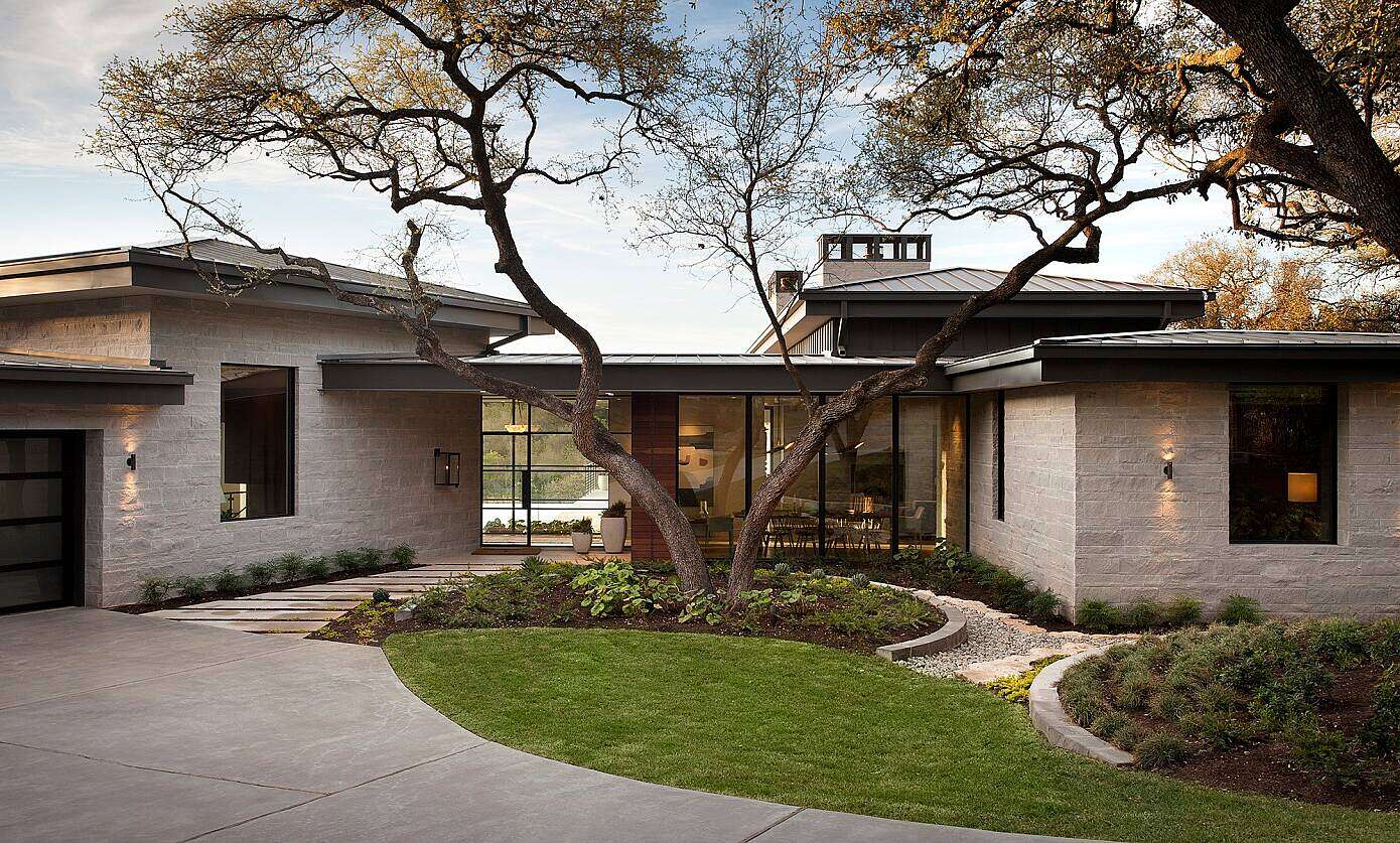 Westview Cliffside by McCollum Studio Architects