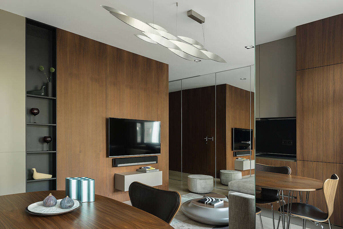 Apartment in Moscow by Ivan Kachalov