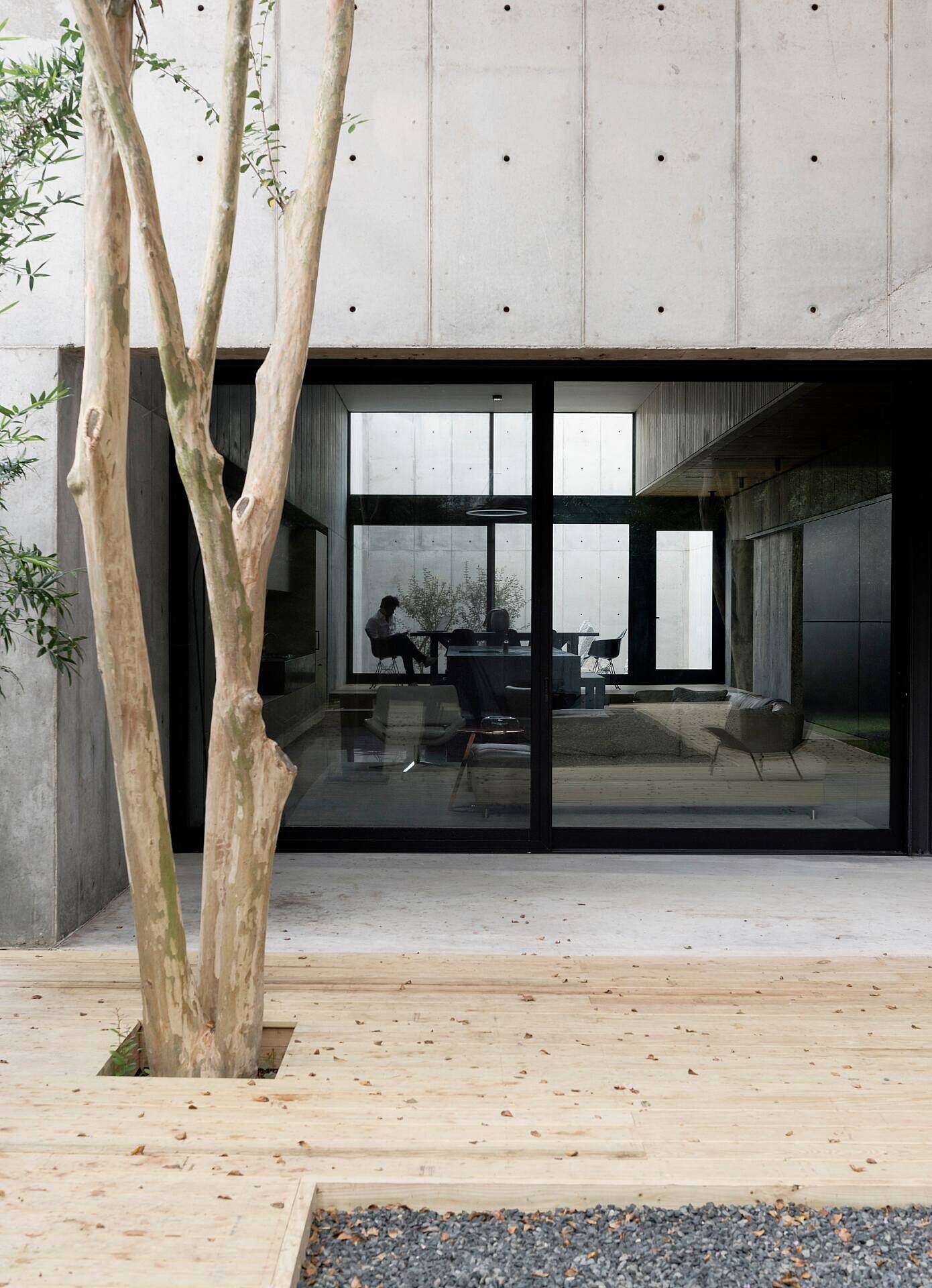 Concrete Box House by Robertson Design