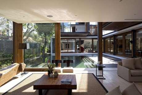 Svarga Residence by RT+G Architects - 3