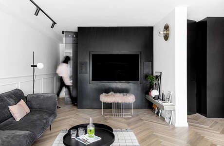 E|A Apartment by Yael Perry