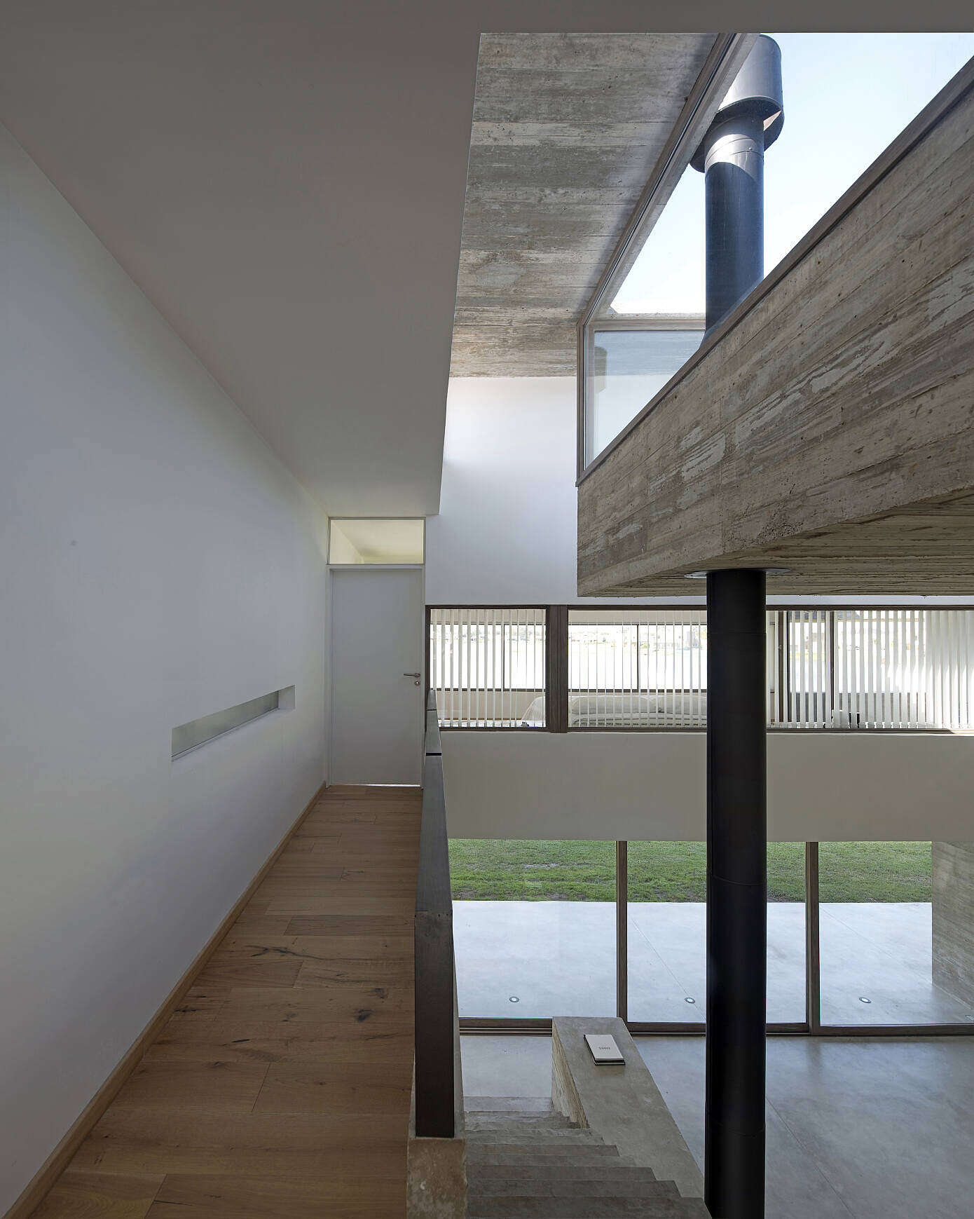 10 House by Luciano Kruk Arquitectos