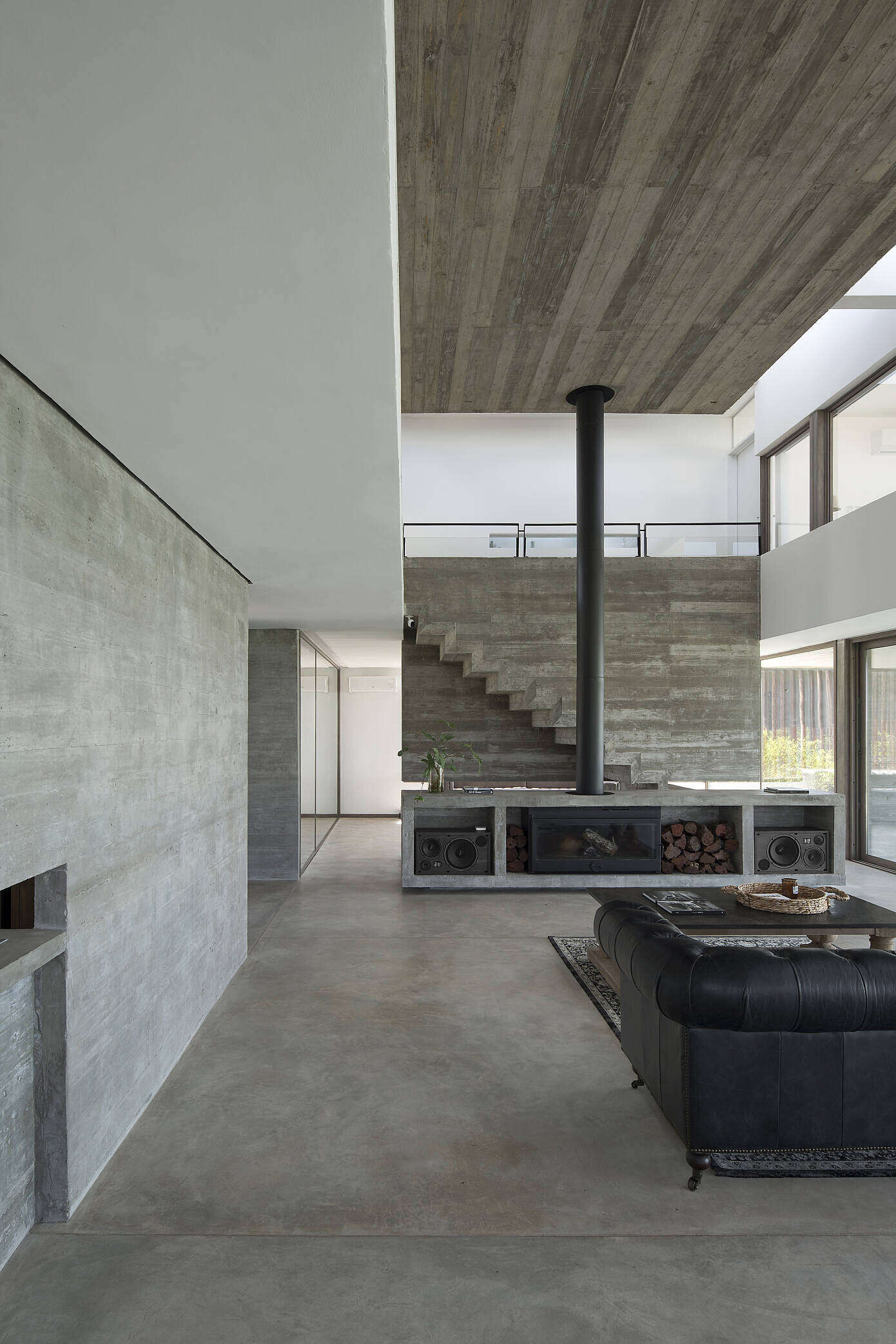 10 House by Luciano Kruk Arquitectos