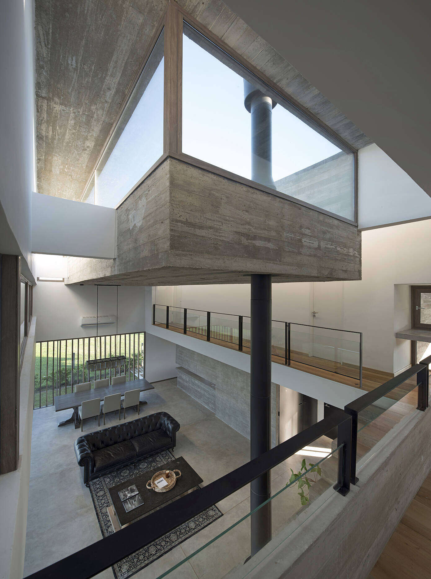 10 House by Luciano Kruk Arquitectos