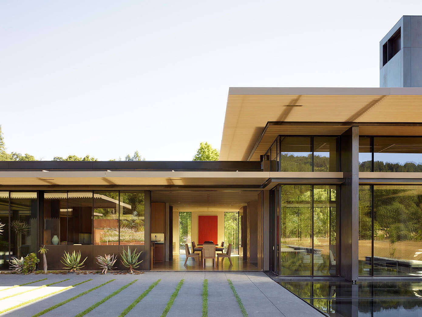 California Meadow House by Olson Kundig