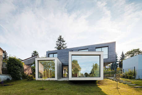 Concrete and Glass House by SKP Architecture - 1