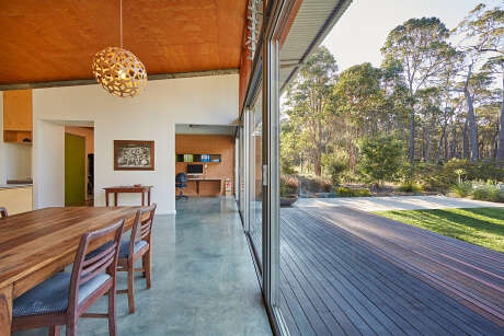 Bush House by Archterra - 2