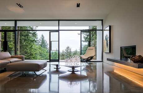 Collector’s Retreat by Heliotrope Architects