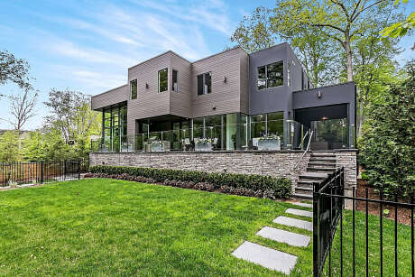 Crestview by Bachly Construction - 16