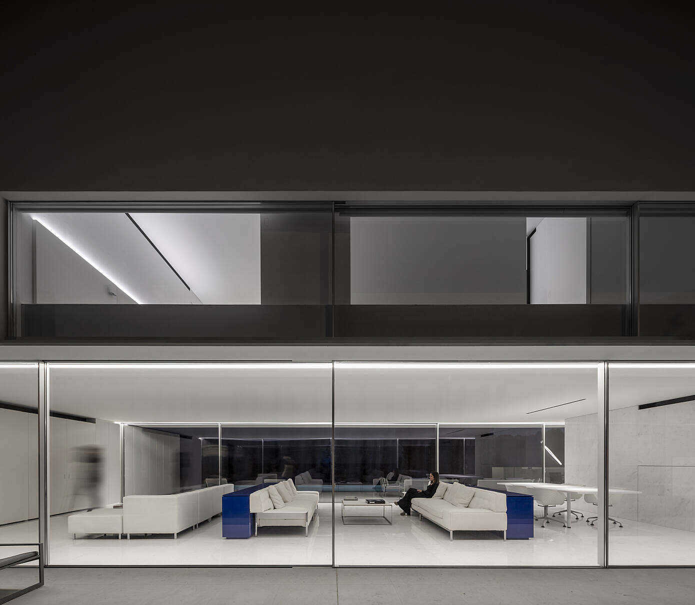 033-santa-pola-house-fran-silvestre-arquitectos