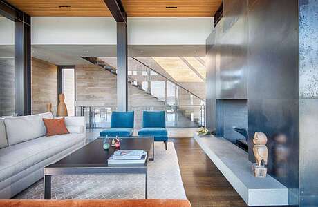 Hillside Residence by Stuart Silk Architects