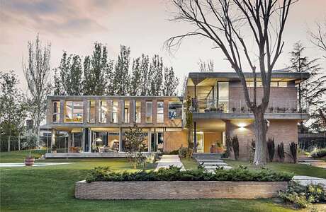 Residence in Boadilla del Monte by Marian Lozano Lladó