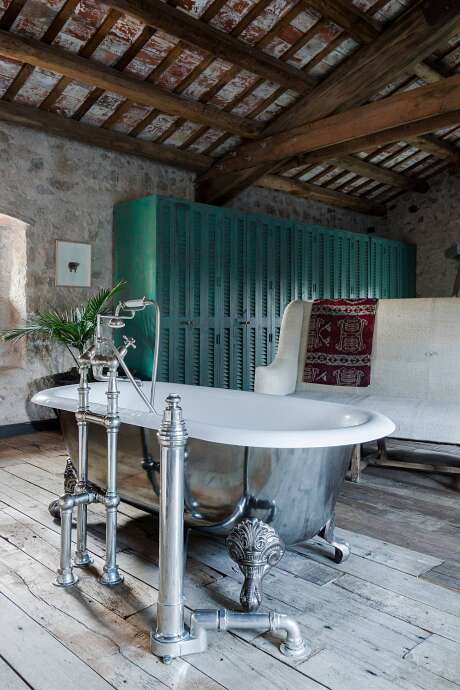 Catalan Farmhouse by Ana Engelhorn Interior Design - 10