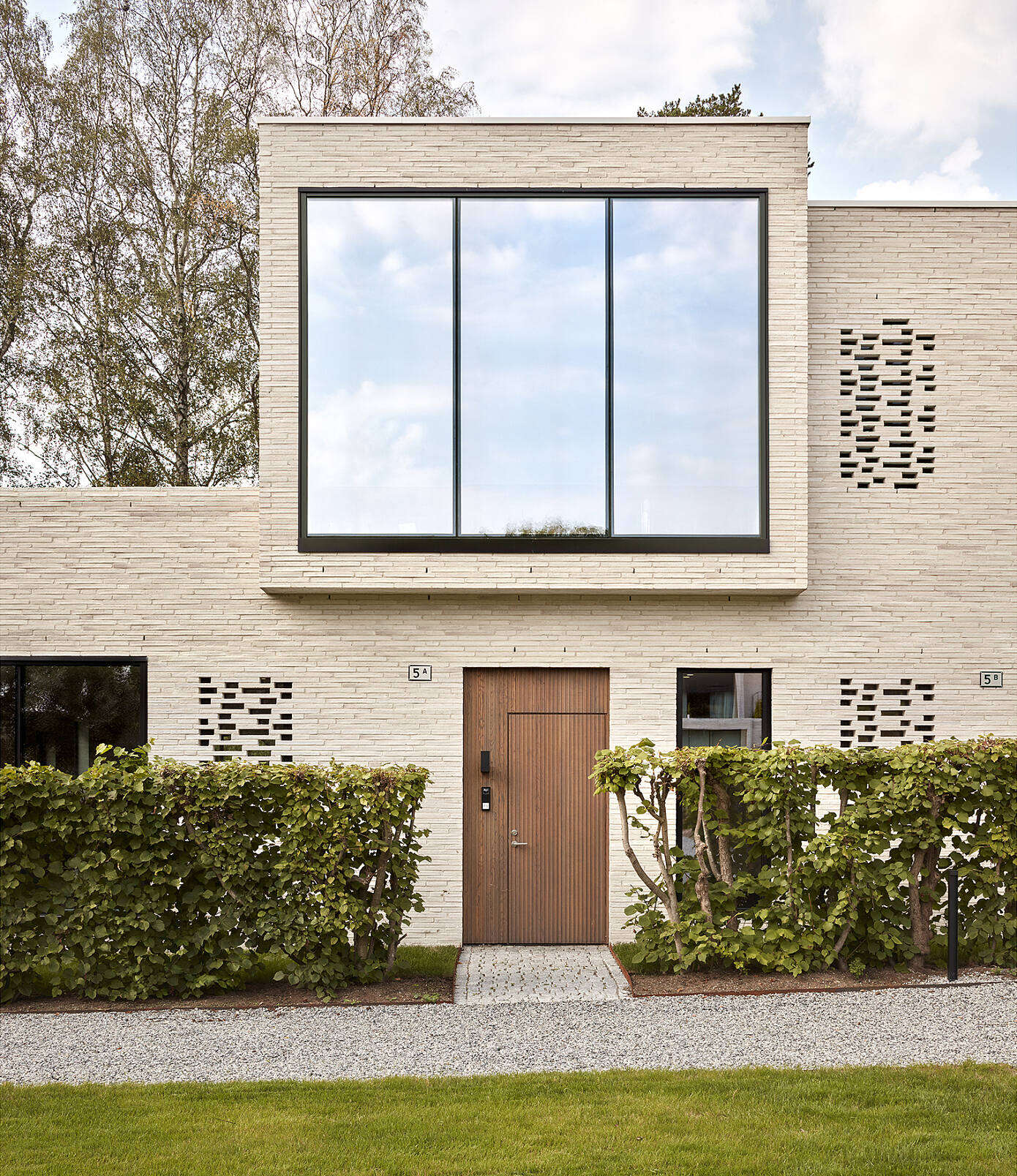 Home in Oslo by Reiulf Ramstad Arkitekter